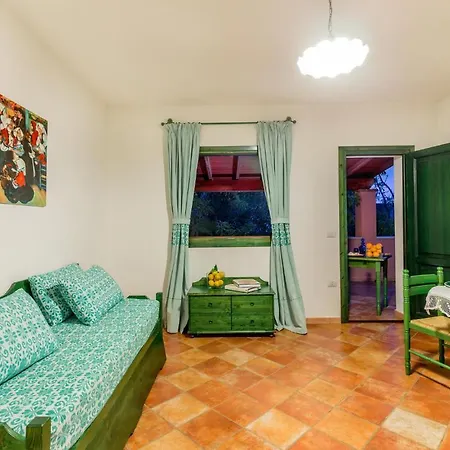 1 Bedroom Cozy In Orosei